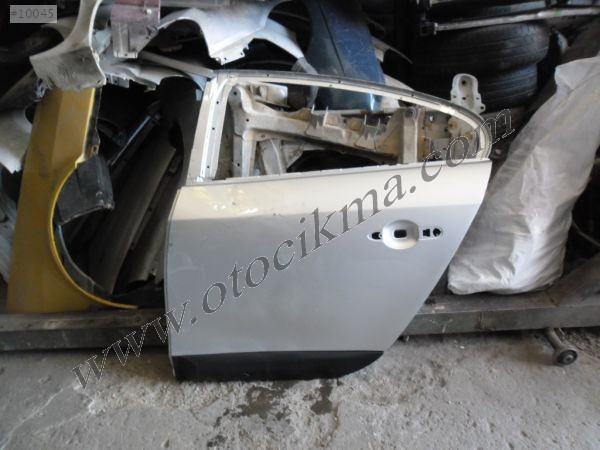ÇIKMA FLUENCE SOL ARKA KAPI 