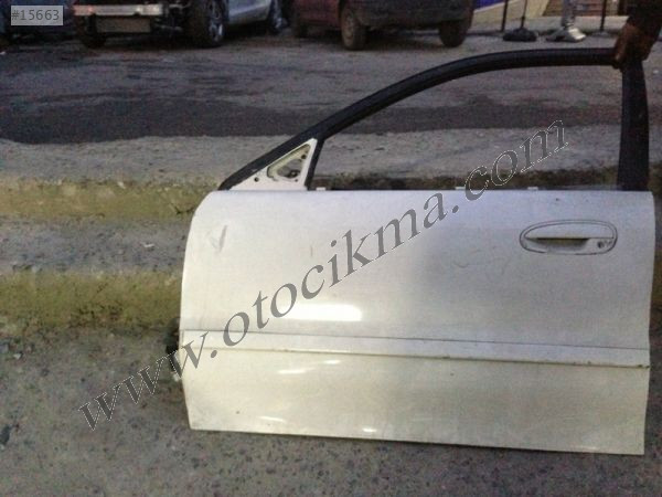 HYUNDAİ SONATA ESKİ ORJİNAL ÇIKMA KAPI MERKEZ OTO
