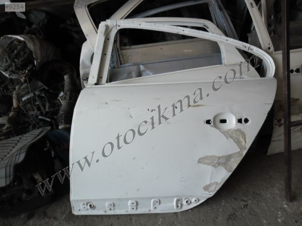 ÇIKMA FLUENCE SOL ARKA KAPI