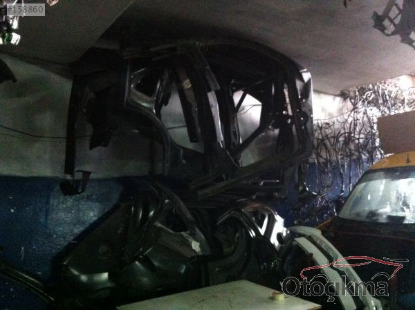 CITROEN BERLİNGO 2012 MODEL ÖN KAPUT