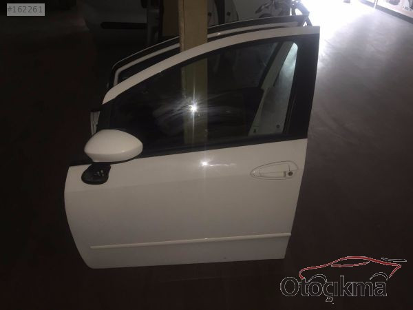 fiat linea sol ön kapı dolu sökme beyaz renk