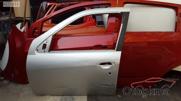 Reno clio talya çıkma sol ön kapı