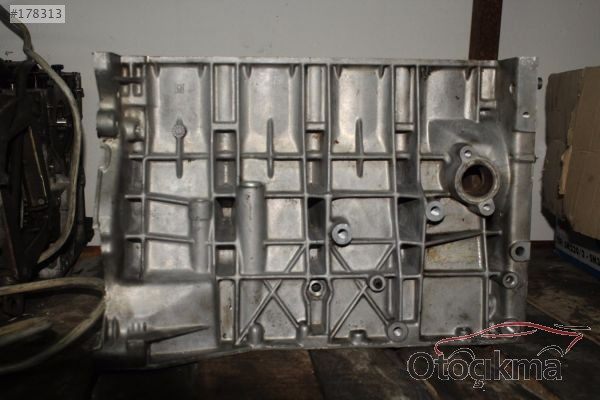 PEUGEOT 206  YARIM MOTOR,