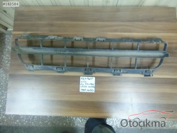 RENAULT CİLİ ÖN TAMPON ORTA IZGARASI 1998 MODEL ORJİNAL