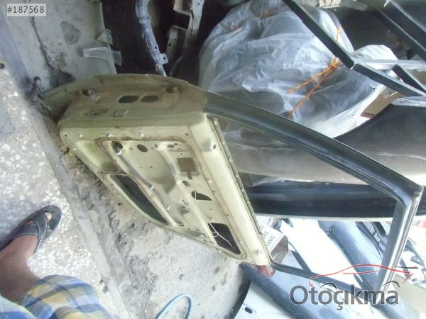 RENAULT 9 SAĞ ARKA KAPI ORJİNAL ADANA ÇIKMA OTO