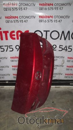 mazda 3 bagaj kapısı sedan