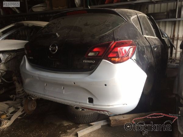 Opel astra j komple arka