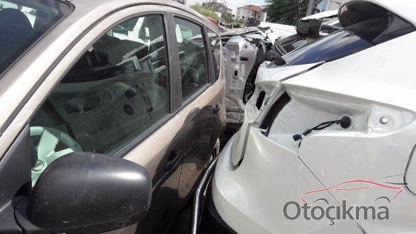 2010 NISSAN NOTE ÇIKMA SOL ÖN KAPI MEVCUTTUR 