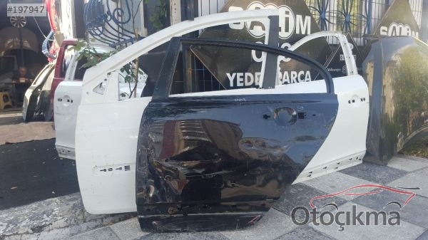 Honda civic çıkma sol arka kapı