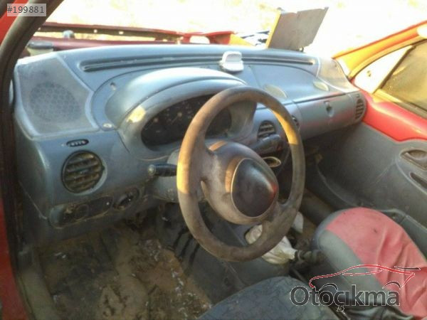 Renault kangoo ön göğüs