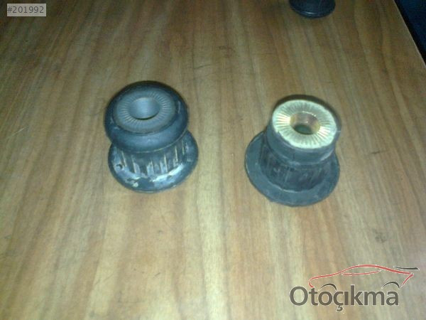 AUDİ 80 TRAVERST TAKOZU