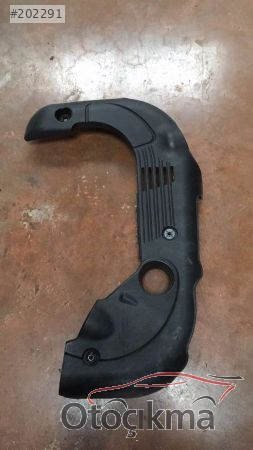 FİAT 500L MOTOR ÜST KAPAK 