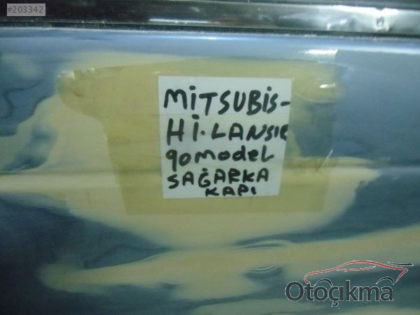 MİTSUBİSHİ LANCER SAĞ ARKA KAPI 1990 MODEL ORJİNAL ÇIKMA