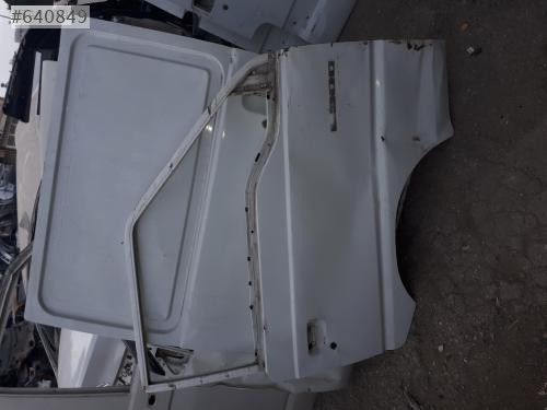 mitsubishi  sağ ön kapı
