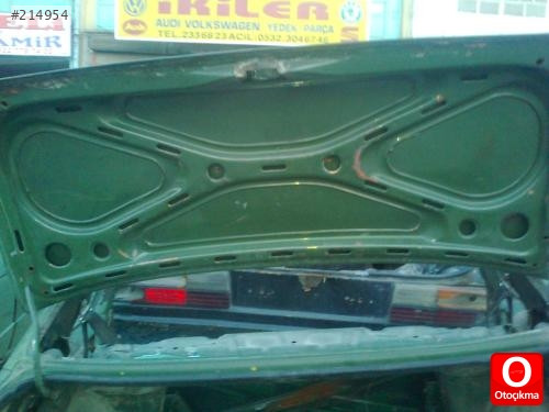 AUDİ 80 BAGAJ KAPAGI