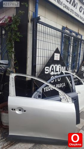 renault megane 3 cıkma sag ön kapı