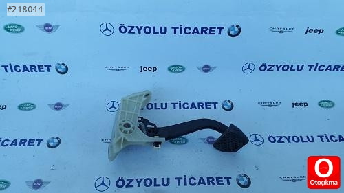 BMW 1 SERİSİ F20 GAZ PEDALI  ÖZYOLU TİCARETDEN