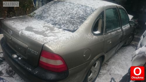 OPEL VECTRA B BAGAJ KAPAĞI