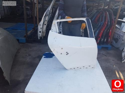 renault clio sağ arka kapı