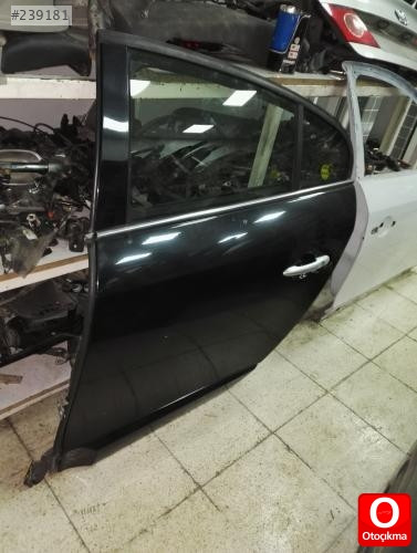 RENAULT FLUENCE HATASIZ ORJİNAL ÇIKMA SAĞ ARKA KAPI