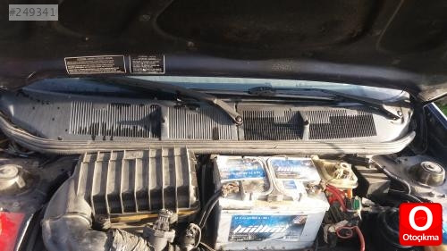 Alfa remeo 145 ön cam ızgarası