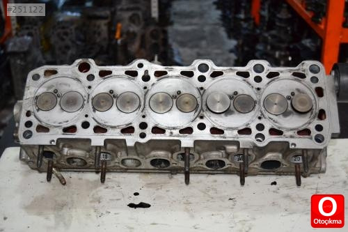 Volkswagen  Crafter    Silindir Kapağı    