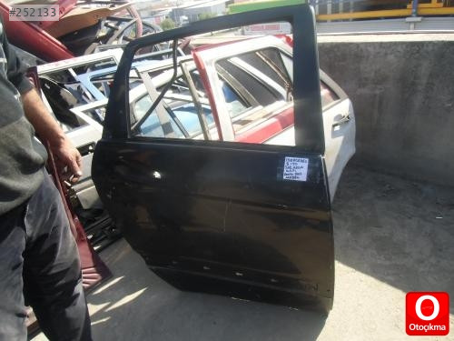 MERCEDES B150 SAĞ ARKA KAPI 2006-2011 ORJİNAL ÇIKMA ADANA