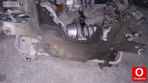 CİTROEN  C5  ÇIKMA  ALT  TRAVERS