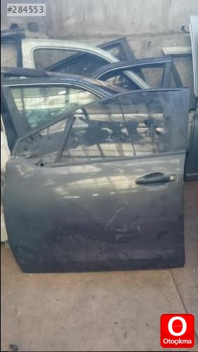 Peugeot 208 sol ön kapı