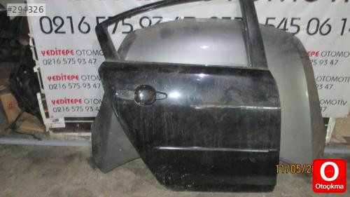 mazda çıkma yedek parça mazda 3 sağ arka kapı