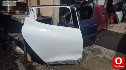 Renault clio çıkma sağ arka kapı 