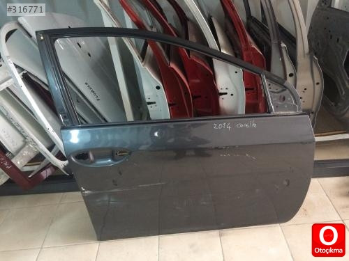 TOYOTA COROLLA SAĞ ÖN KAPI