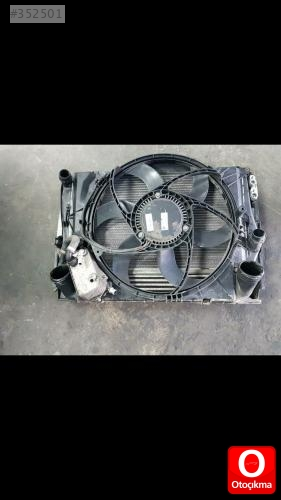 BMW E90 RADYATÖR SETİ ÇIKMA ORJİNAL