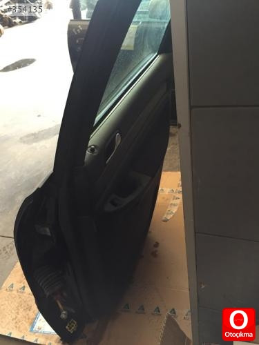 ertürk opelden çıkma AUDİ A4 sol arka kapı 2000-2004