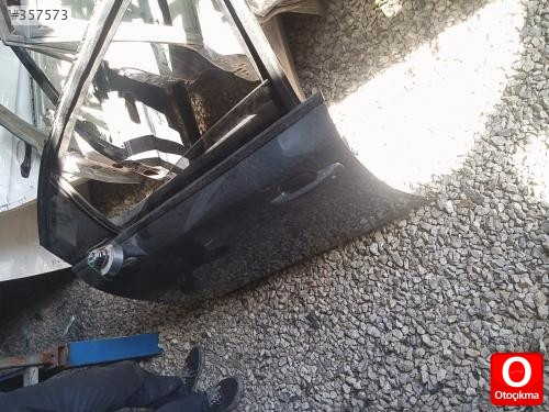 Citroen c4 çıkma sol ön kapı