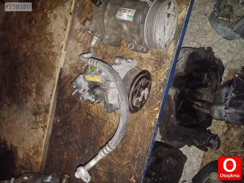 Peugeot 301 çıkma klima kompresorü
