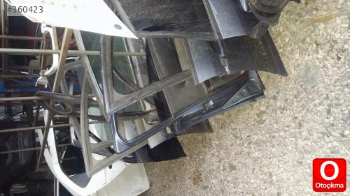 Citroen c4 çıkma ön sağ kapı