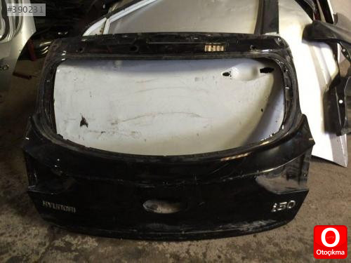 ÇIKMA HYUNDAİ İ30 BAGAJ KAPAĞI 