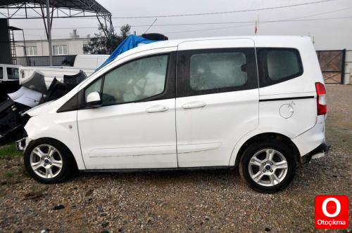 Ford / Tourneo Courier /  /  / 