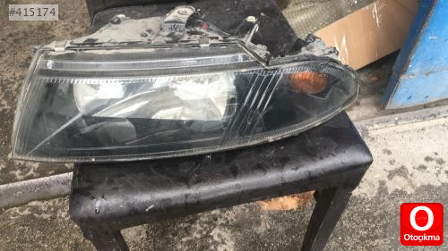 çıkma orjinal mitsubishi carisma 2004 sol ön far