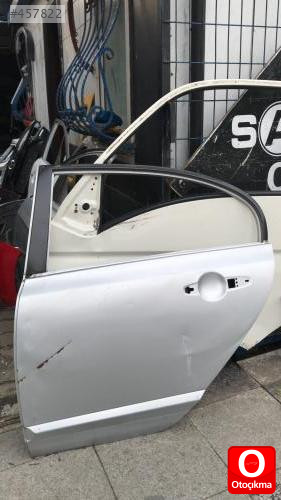 Honda civic cıkma sol arka kapı