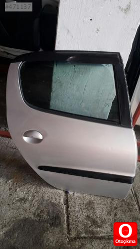 Peugeot 206 sağ arka kapı orjinal çıkma