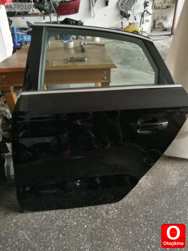 Audi A3 sol arka kapı orjinal çıkma