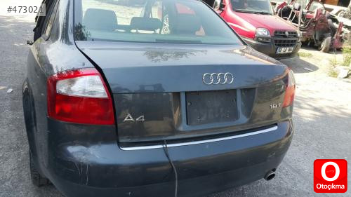Audi A4 bagaj kaputu orjinal çıkma
