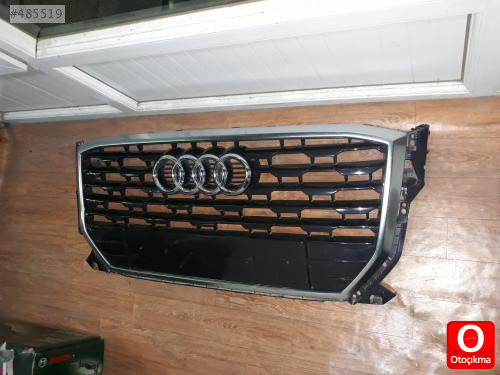 Audi Q2 ön panjur