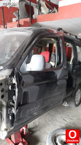 Citroen Berlingo sol ön kapı orjinal çıkma