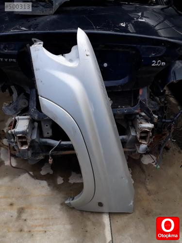 SUBARU FORESTER ÇIKMA SOL ÖN ÇAMURLUK