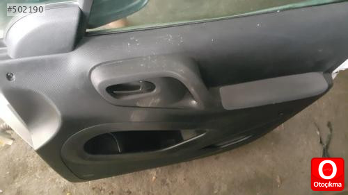 Citroen Berlingo sağ ön kapı döşemesi orjinal çıkma