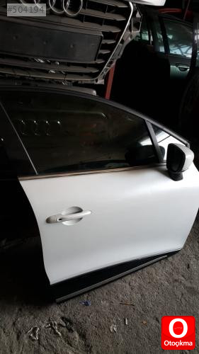 Renault Clio 4 R sağ ön kapı orjinal çıkma