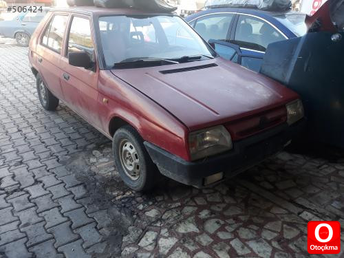 SKODA FAVORİT TAVAN ARKA